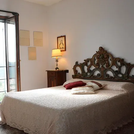 La Gatta Sul Sentiero Bed & Breakfast