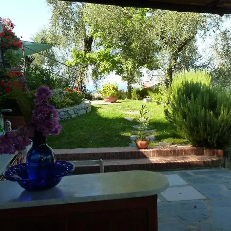 La Gatta Sul Sentiero San Salvatore (Genoa)