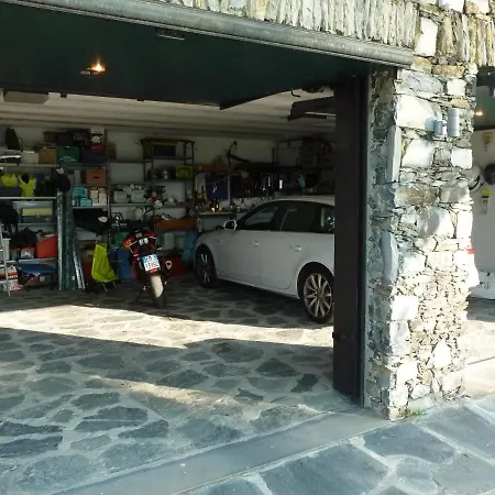 Bed & Breakfast La Gatta Sul Sentiero San Salvatore (Genoa)